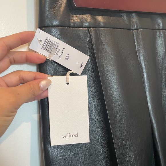 Aritzia Wilfred Faux Leather Pants - NWT - Picture 5 of 6